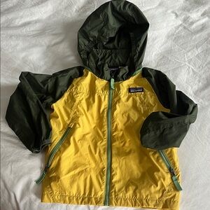 Patagonia Kids' Two-Tone Raincoat in Yellow and Green